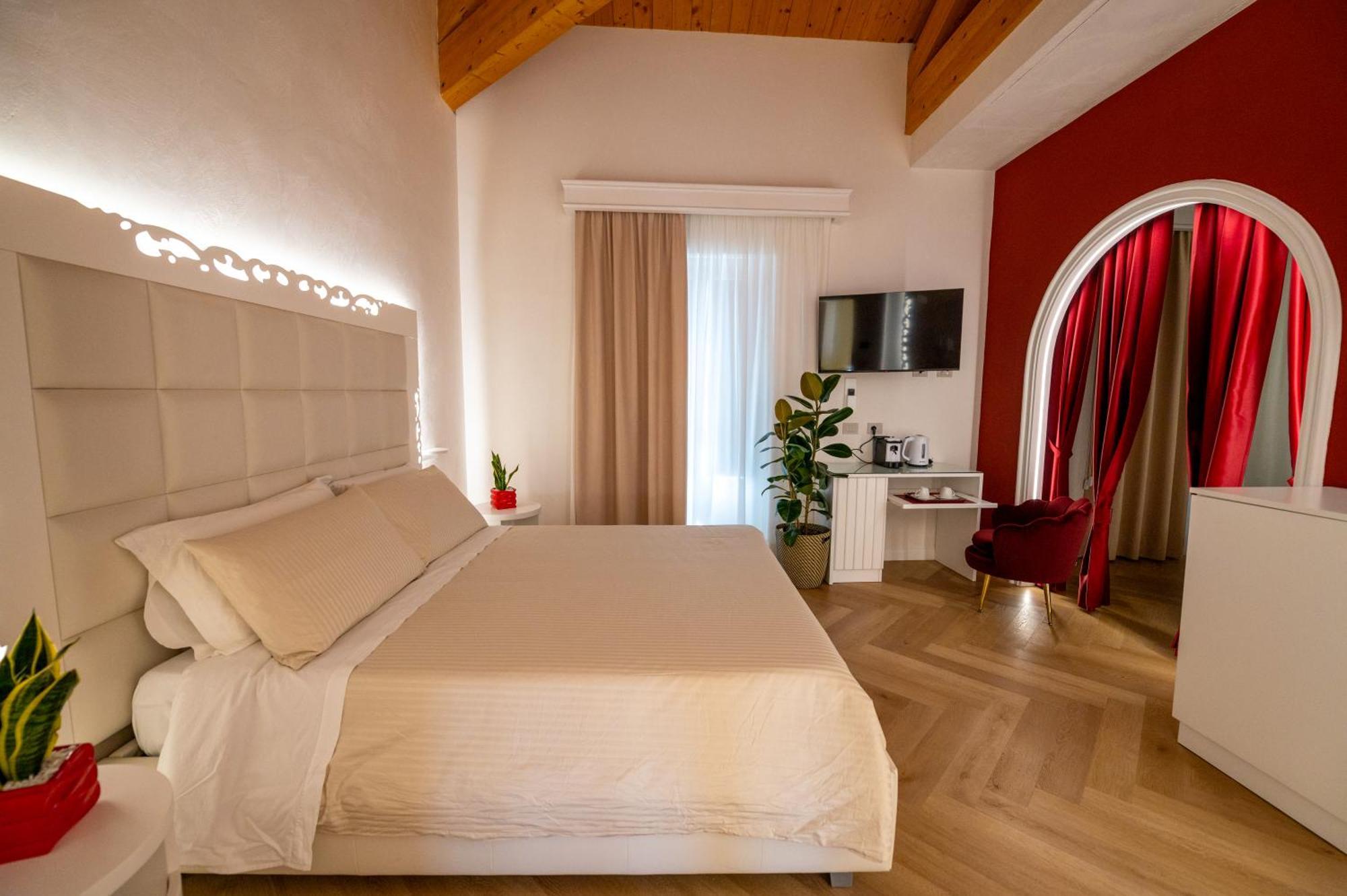 La Divina - Free Parking - Bed & Breakfast Tropea Exterior photo