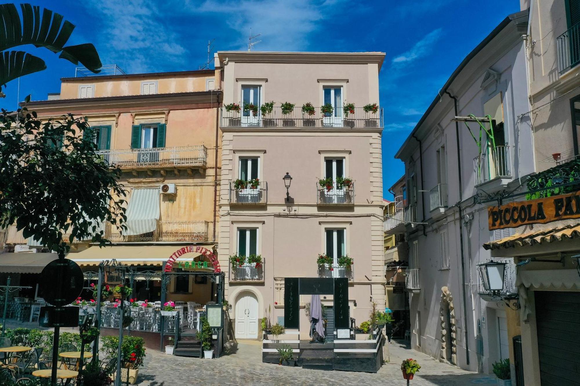 La Divina - Free Parking - Bed & Breakfast Tropea Exterior photo