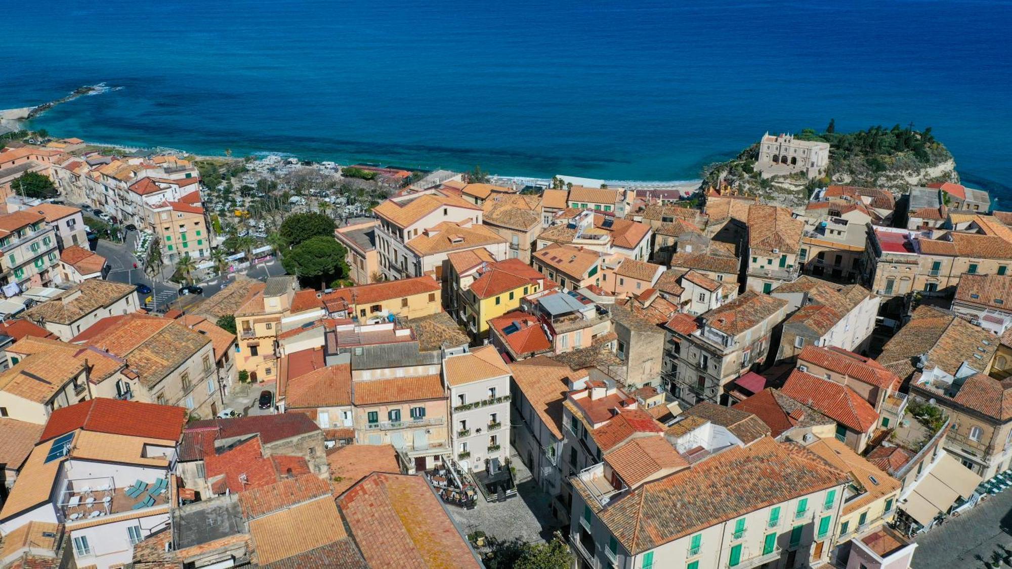 La Divina - Free Parking - Bed & Breakfast Tropea Exterior photo