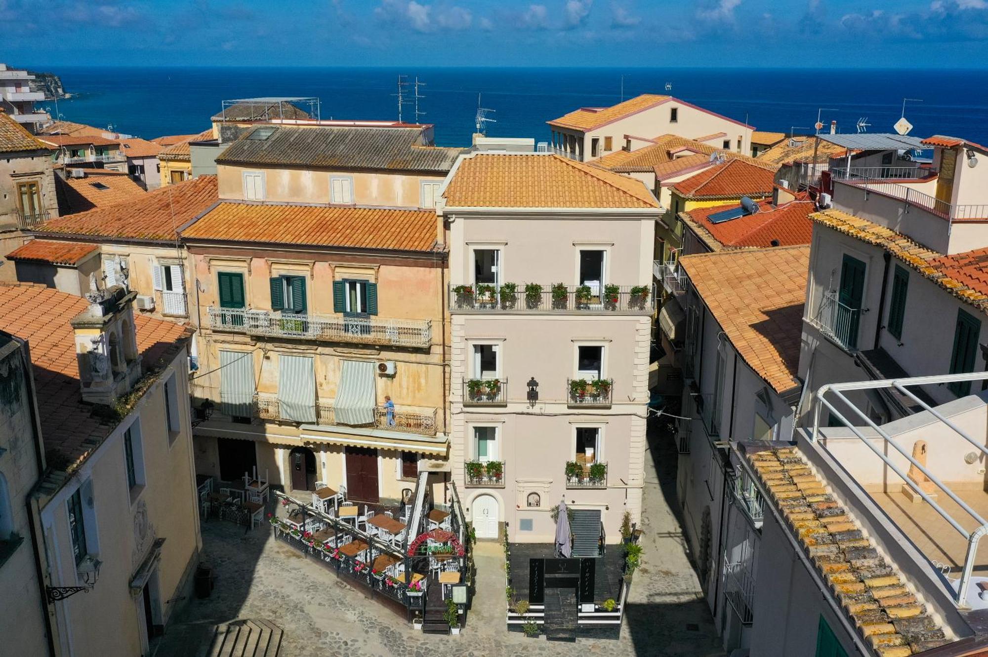 La Divina - Free Parking - Bed & Breakfast Tropea Exterior photo